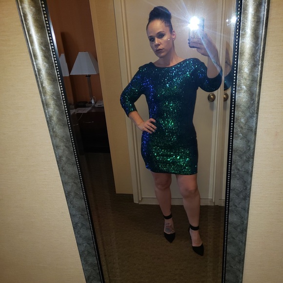 Meet your Posher 🎉🎉 - Picture 3 of 3